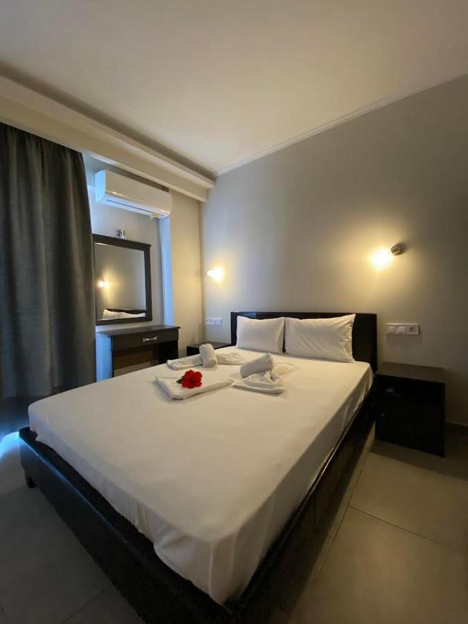 Hotel Banbus ルトラ・エディプソス エクステリア 写真