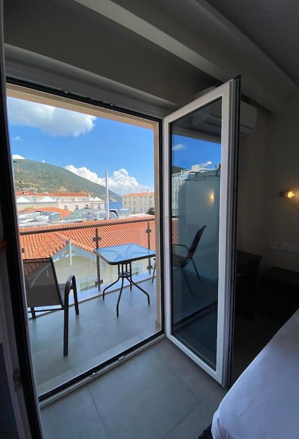 Hotel Banbus ルトラ・エディプソス エクステリア 写真