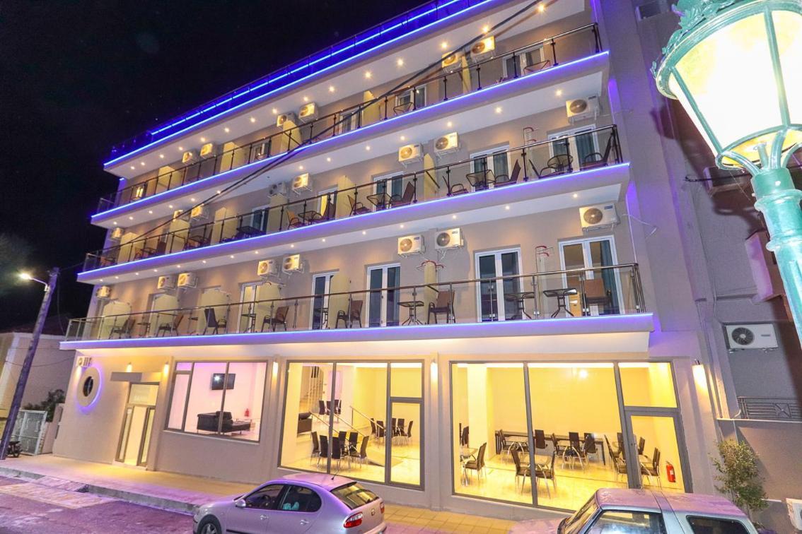 Hotel Banbus ルトラ・エディプソス エクステリア 写真