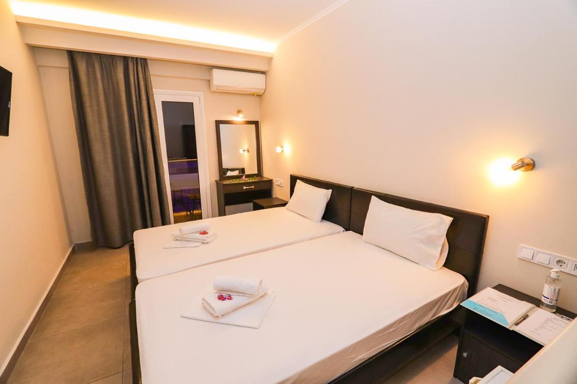 Hotel Banbus ルトラ・エディプソス エクステリア 写真