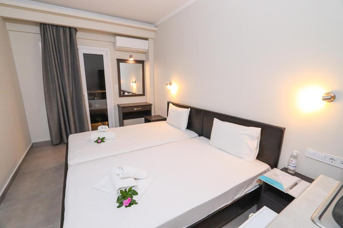 Hotel Banbus ルトラ・エディプソス エクステリア 写真