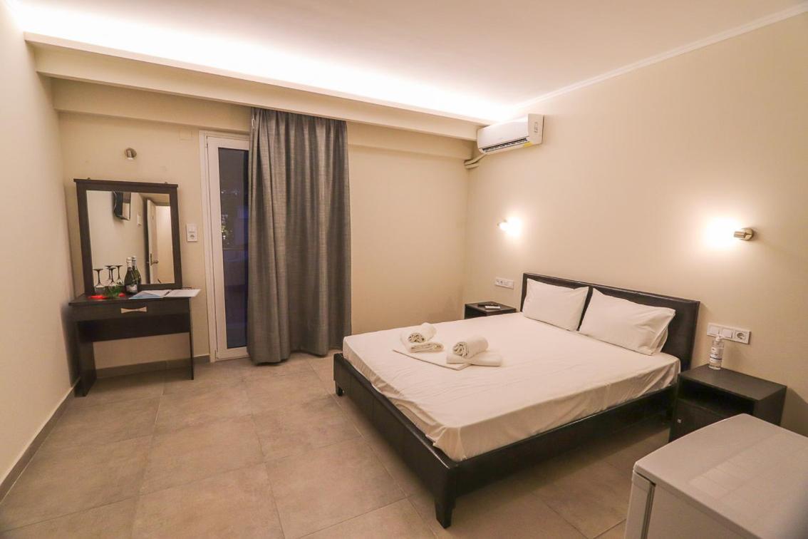 Hotel Banbus ルトラ・エディプソス エクステリア 写真